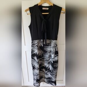 Lecheers Dress Womens S Black White Floral Midi